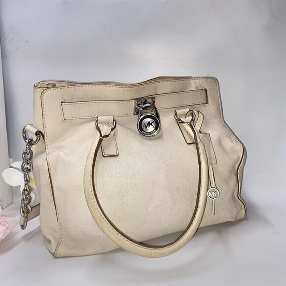 Michael Kors Hamilton Tote Beige Large - Picture 7 of 10